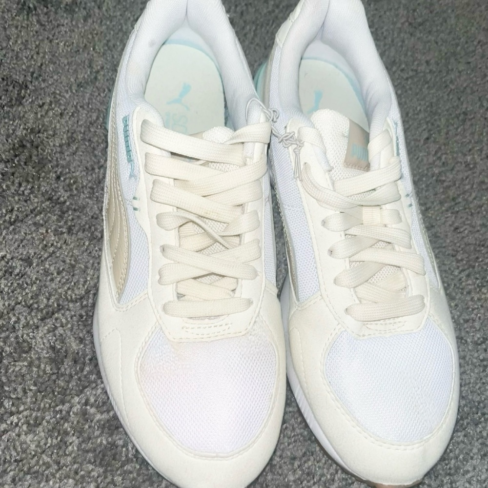 Puma Women's Cream and White Sneakers